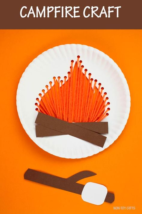 Paper plate campfire craft kids can make this summer at camping. Use the free printable template for this s'mores / marshmallow craft for preschoolers. #campfirecraft #marshmallow #campingcraft Campfire Crafts For Kids, Camping Indoors, Camping Craft, Fire Crafts, Summer Preschool Crafts, Camping Crafts For Kids, Adventure Crafts, Marshmallow Crafts, Light Unit