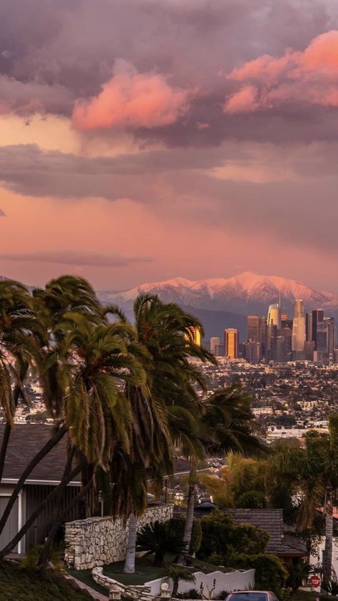 Los Angeles At Night, Paris Home Decor, Los Angeles Aesthetic, View Scenery, Friends Sunset, Cali Life, Paris Home, California Photos, Los Angles