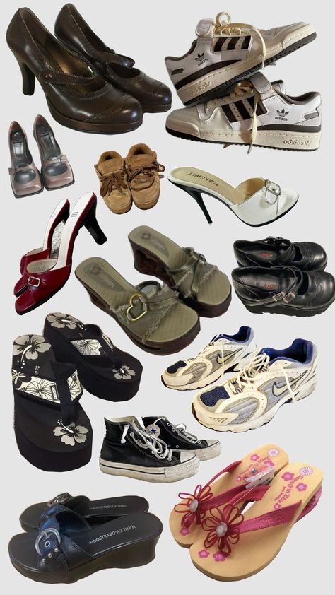 #shoes #y2k #2000s #heels Y2k Prom Shoes, Y2k Fashion Shoes, Shoes 2000s Style, Y2k Shoes 2000s, Y2k Shoes Png, 2000 Heels, 2000s Fashion Shoes, 2008 Shoes, 2000s Sneakers