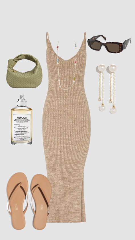 Luxe Vacation Outfits, Weekend Vacation Outfits, Dinner Outfits Vacation, Tropical Night Outfit, Tropical Dinner Outfit, Comfy Vacation Outfits, Night Out Beach Outfit, Vacation Day Outfits, Classy Vacation Outfits