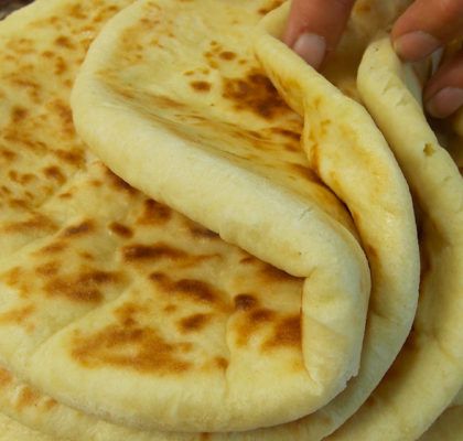 Turkish Milk Bread, Turkish Flatbread Recipe, Syrian Bread, Milk Rolls, Turkish Flatbread, Turkish Bread, Homemade Flatbread, Flat Breads, Turkish Food