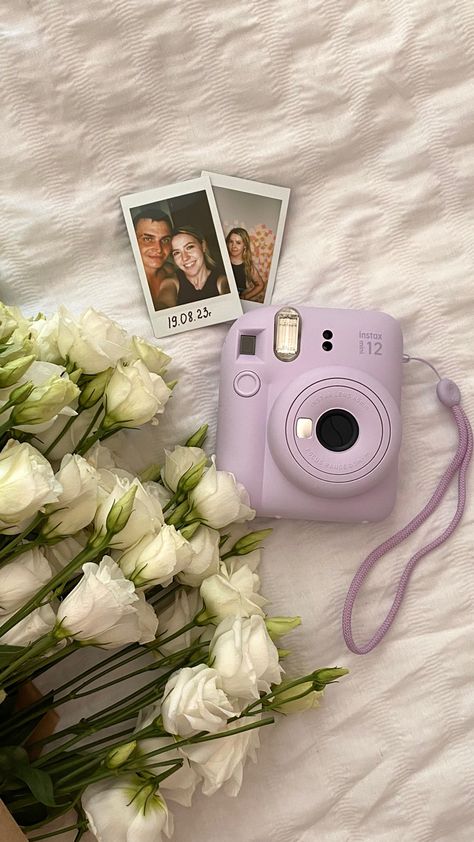 Instant Camera Photo Ideas, Fiji Camera, Instant Camera Aesthetic, Instax Photos Ideas, Polaroid Camera Aesthetic, Polaroid Camera Ideas, Insta Camera, Mini 11 Instant Camera, Instax Mini Ideas