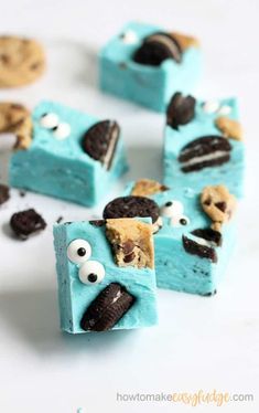 Monster Fudge, Vanilla Fudge Recipes, Butterbeer Fudge, Sesame Street 2nd Birthday, Homemade Fudge Recipes, Microwave Fudge, Mini Chocolate Chip Cookies, Cookie Monster Birthday, Monster Birthday Party