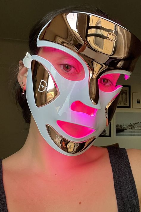 Dr. Dennis Gross DRx SpectraLite FaceWare Pro Review Pics Light Therapy Skin, Blue Light Therapy, Light Therapy Mask, Led Face Mask, Dennis Gross, Skin Aesthetics, Dr Dennis Gross, Nighttime Skincare, Skin Care Devices