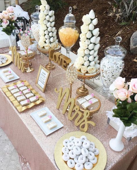 20 Wedding Shower Themes and Decoration Ideas: Inspiration for Your Perfect Event Yellow Candy Buffet, Sweet Table Wedding, Decoration Buffet, Cake Smash Outfit Girl, Wedding Shower Themes, Sweetheart Table Wedding, Wedding Treats, Wedding Planning Decor, Gold Wedding Decorations