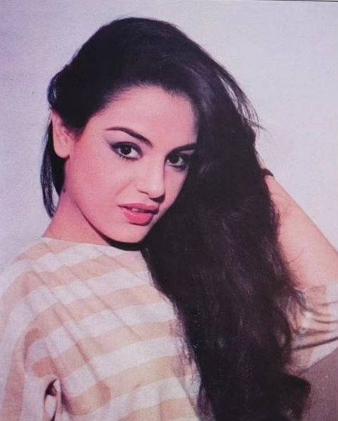 Old Egyptian Women, 70s Arab Women, Egyptian Women Beautiful Modern, Shobhana Actress Vintage, Sherihan Egyptian Actress, Egyptian Women, Egyptian Actress, Classic Beauty, Bad Girl