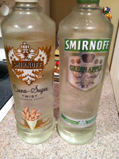 Apple pie drink! 2-3 shots of each- Cinna sugar twist and green apple both by Smirnoff, plus lots ice and little cranapple juice. Apple Pie Drink, Sugar Twist, Yummy Alcoholic Drinks, Cocktail Desserts, Tito's Vodka Bottle, Drink Up, Adult Drinks, Non Alcoholic Drinks, Vintage Recipes