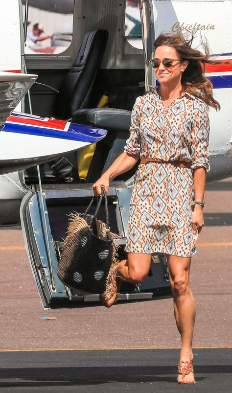 Pippa Middleton Ring, Pipa Middleton, Michael Middleton, Pippas Wedding, Pippa Middleton Style, Pippa And James, James Matthews, Chestnut Hair, Kate And Pippa