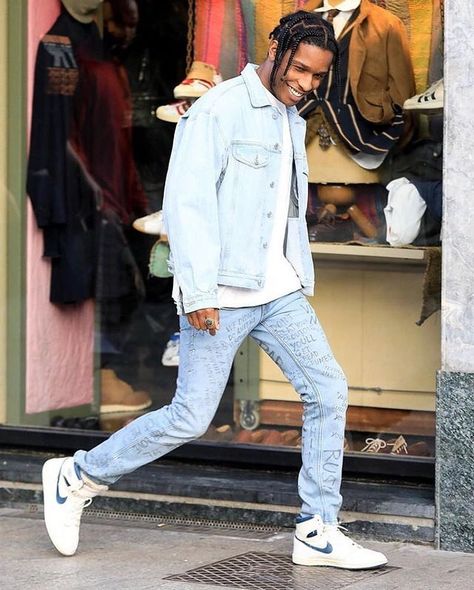 Asap rocky Celebrity Sneakers, Air Jordan Outfit, Outfits With Air Force Ones, Outfits Aesthetic Grunge, Outfits With Jordan 1s Fashion Styles, Guess Jacket, Gucci Jeans, Pretty Flacko, Jordan Outfits