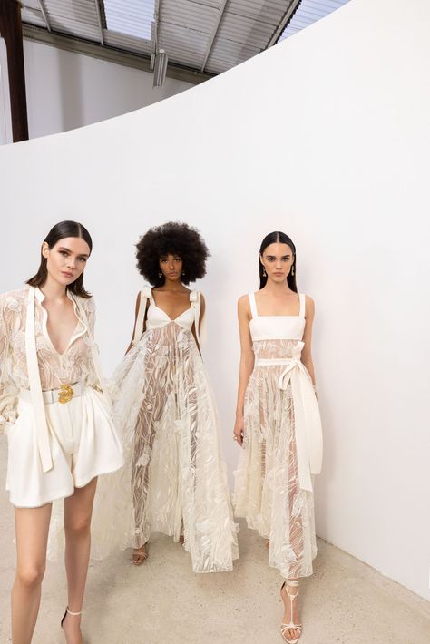 Zuhair Murad Spring 2023, White Jersey Dress, Spring 2023 Ready To Wear, 2023 Ready To Wear Collection, 2023 Ready To Wear, Bustier Dress, Zuhair Murad, White Dresses, Spring 2023