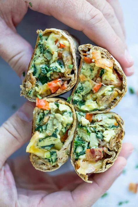 Bacon Egg Breakfast, Healthy Low Calorie Breakfast, Recipes Under 300 Calories, Low Calorie Dinner, Make Ahead Breakfast Burritos, Healthy Breakfast Burrito, Freezer Breakfast Burritos, Healthy High Protein Breakfast, Low Calorie Recipes Dinner