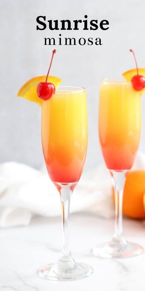 Sunrise Mimosa, ombre cocktail, brunch cocktail, how to make a mimosa, champagne, sparkling wine, recipe with grenadine, #brunch Wine Mixers Recipe, Ombre Cocktails, Halloween Mimosas, Football Brunch, Sunrise Mimosa, Mimosa Recipes, Wine Truck, Mom Brunch, Mimosa Drink