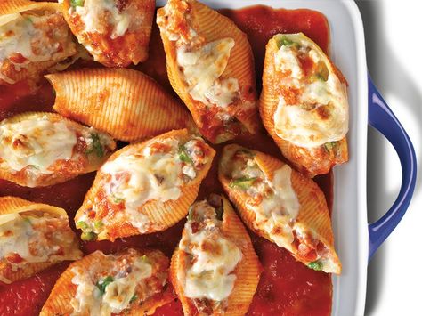 Looking for an authentic Italian recipe? Try Barilla's step-by-step recipe for Barilla® Jumbo Shells with Ricotta Cheese for a delicious meal! Barilla Pasta Recipes, Barilla Recipes, Baked Manicotti, Jumbo Shells, Cheese Manicotti, Shell Pasta Recipes, Oven Ready Lasagna, Barilla Pasta, Cheese Stuffed Shells