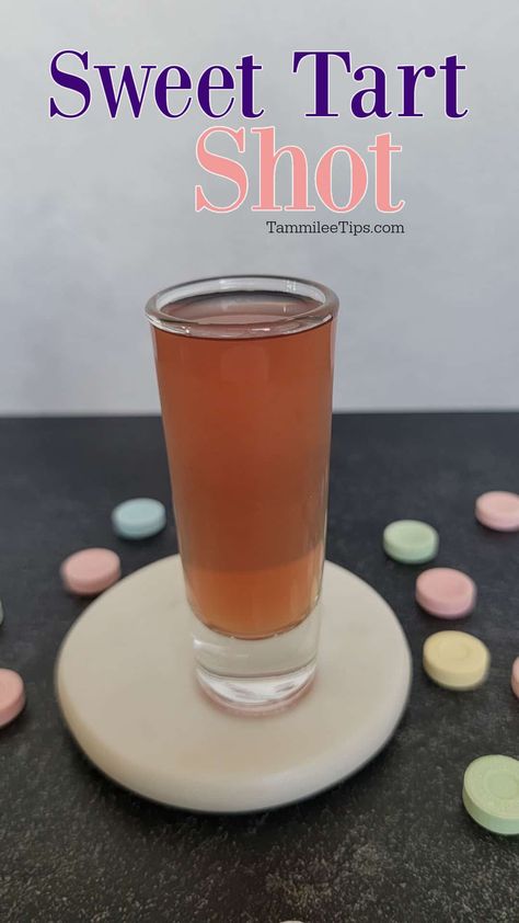 Easy Sweet Tart Shot that is sweet and fun just like the candy! Multiple color variations and flavors can be made! Great Party Cocktail Shot. Spring Shots Alcohol, Sweet Tart Drink Alcohol, Sweet And Sour Cocktails, Sweet Tart Shot Recipe, Sweet Tart Shot, Midori Drinks, Sweet Tarts Candy, Sweet Shots, Apple Schnapps