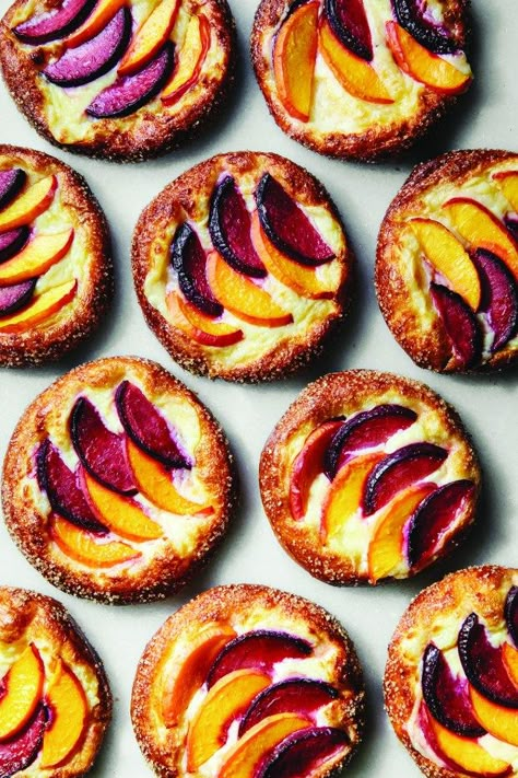 Republique's Brioche Fruit Tarts recipe Fruit Tarts Recipe, Pastry Treats, Fruit Pizza Bar, Fruit Pizza Sugar Cookie Recipe, Pizza Sugar Cookie, Fruit Pizza Sugar Cookie, Fruit Tart Recipe, Fruit Pizza Recipe, Tarts Recipe