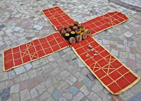 Chopat Game Design, Chausar Game, Indian Games, Indians Game, Janmashtami Decoration, Ancient Indian Architecture, The Game Is Over, Hand Crafts For Kids, Indian Folk Art