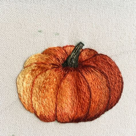 Pumpkin by @thread_maniac Embroidery Pumpkin, Dog Portrait Drawing, Embroidered Pumpkin, Autumn Embroidery, Fall Embroidery, Pumpkin Embroidery, Embroidery Hoop Art Diy, Creative Pumpkins, Pumpkin Pillows