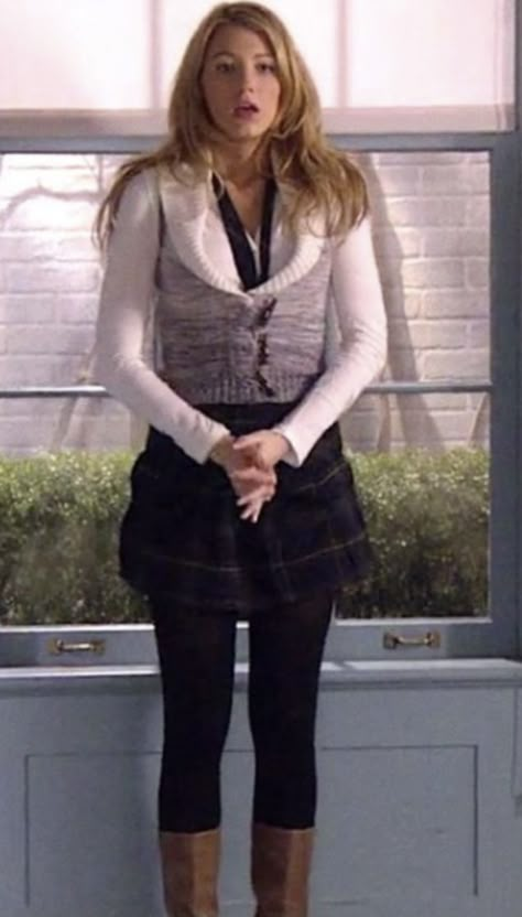 Serena Van Der Woodsen School Uniform, Serena Van Der Woodsen Outfits, Serena Outfits, School Winter Outfits, Serena Van Der Woodsen Outfit, Gossip Girl Outfit, Serena Van Der Woodsen Style, Back To School Uniform, Form Outfits