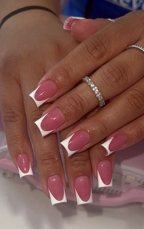 Simple Frenchies Nails, 2000s French Tip Nails, Square Acrylic Nails Pink, White Frenchies, White Tip Acrylic Nails, Italy Nails, Acrylic Nail Designs Coffin, Long Acrylic Nail Designs, Girly Acrylic Nails