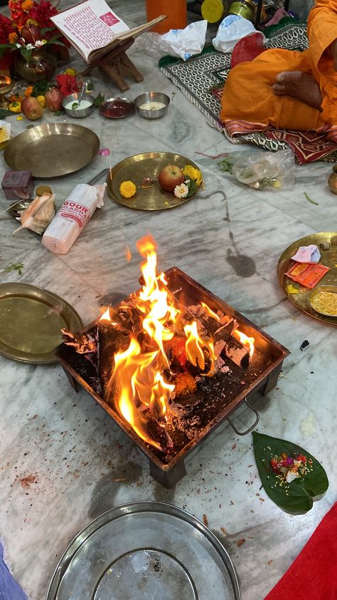 Dhanteras Snapchat Story, Hawan Pooja Snaps, Rangoli Snap, Pooja Aesthetic, Mandir Snap, Alcoholic Drinks Pictures, Creative Snaps For Snapchat, Diwali Pooja, Amazing Dp