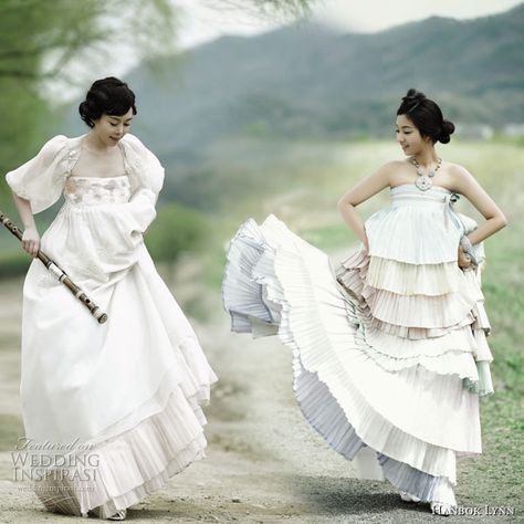 Hanbok Wedding Dress, Hanbok Wedding, Korean Wedding Dress, Korean Traditional Dress, Modern Hanbok, Korean Hanbok, Korean Wedding, Fusion Wedding, Dress Flower