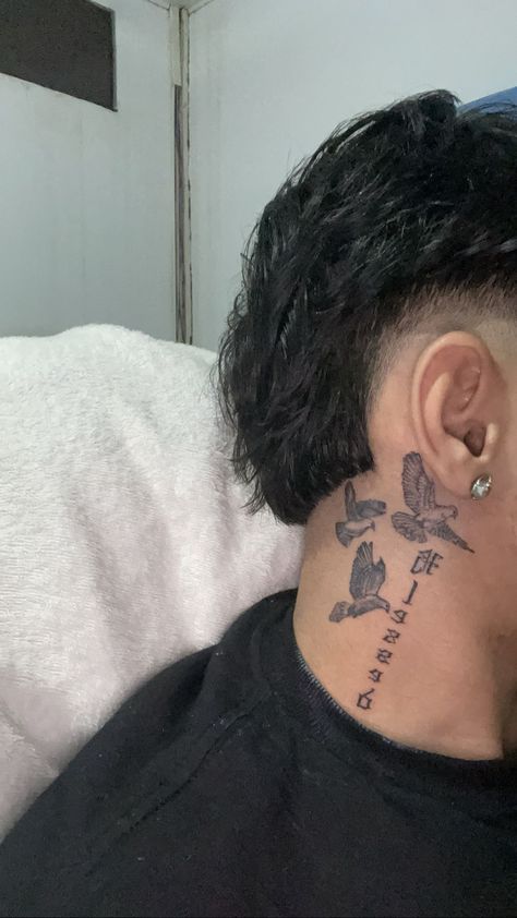 Chinese Writing Behind Ear Tattoo, Neck Tattoo Ideas Women, Chinese Neck Tattoo Men, Side Of The Neck Tattoos For Men, Neck Number Tattoo, 333 Neck Tattoo, Tattoos Behind The Ear For Men, Mens Behind The Ear Tattoo, Simple Neck Tattoo Men