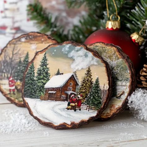 Decoupaged Holiday Scenes Wood Slice Decoupage, Decoupage Wood Slices, Diy Painted Ornaments Wood, Painted Wood Rounds Christmas Ornament, Decoupage Ideas Wood, Christmas Decoupage Ideas, Wood Slice Ornament Ideas, Wooden Ornament Ideas, Wood Slice Art Decor