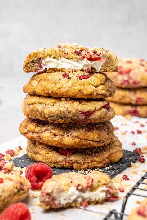 Raspberry Stuffed Cookies, Raspberry Oreo Cheesecake Cookies, Raspberry Baked Goods, Raspberry Cream Cookies, Rasberry Cheesecake Cookies, Raspberry Cream Cheese Cookies, Snack Business, Spatula Desserts, Raspberry Recipes Dessert