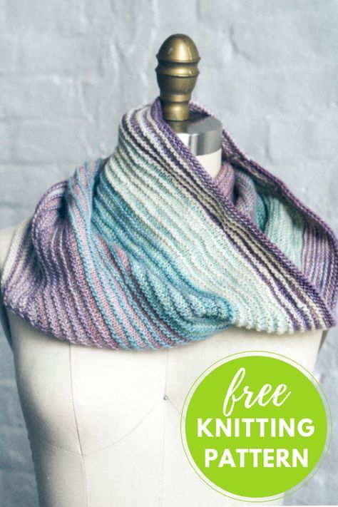 Mini Skein Knitting Patterns, Mini Skein Projects, Quick Knitting Projects, Grandma Knitting, Knit Scarfs, Cowl Patterns, Knitting Projects Free, Knitted Projects, Scrap Projects