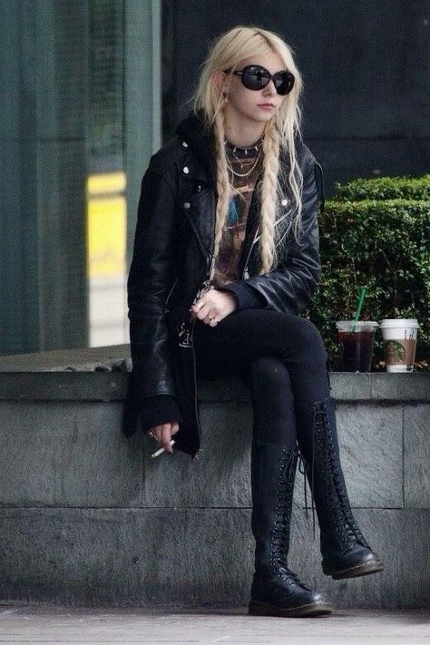 Taylor Momsen Outfits, Taylor Momsen Style, Taylor Momson, Taylor Michel Momsen, Zoo Outfit, Jenny Humphrey, Pretty Reckless, Rocker Girl, The Pretty Reckless