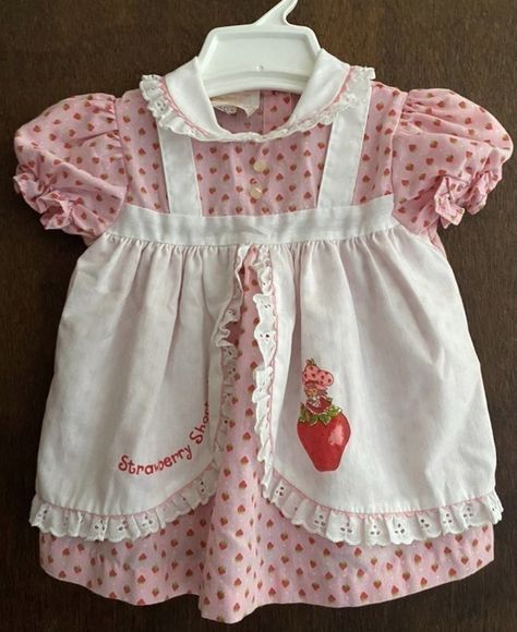 Strawberry Shortcake Kids Clothes, Strawberry Shortcake Baby Clothes, Hello Kitty Baby Clothes, Strawberry Shortcake Baby, Crochet Baby Costumes, Unique Baby Clothes, Vintage Baby Boys, Hello Kitty Baby, Vintage Kids Clothes