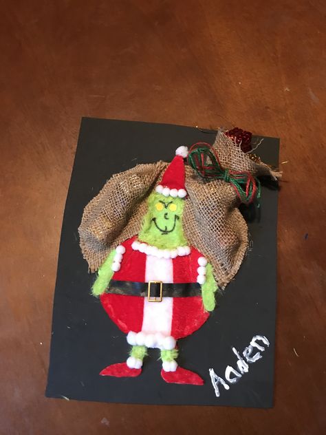 Disguise a turkey...as the grinch Disguise A Turkey As The Grinch, Turkey Disguise Project Santa Claus, Turkey Disguise Project Grinch, Grinch Turkey In Disguise, Apple Turkey Craft, Turkey Disguised, Turkey Art Projects, Kindergarten Art Crafts, Daycare Projects