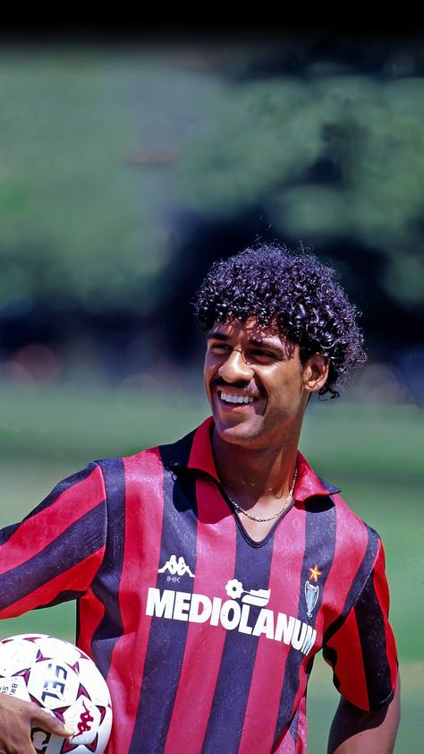 Frank Rijkaard of AC Milan Frank Rijkaard, 36 Chambers, Van Basten, Marco Van Basten, Italian Football, Third Place, European Cup, Soccer World, Retro Football