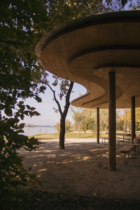 Recreational Area at the Vistula Riverside / Karol Zurawski | ArchDaily Sustainable Architecture Design, Recreational Area, Public Space Design, Public Architecture, Landscape And Urbanism, Cultural Architecture, Museum Architecture, Space Architecture, Sustainable Architecture