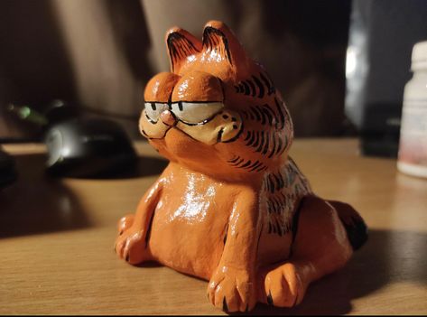 Garfield Clay Sculpture, Clay Garfield, Garfield Images, Funny Orange, Garfield Cat, Lazy Cat, Good Cartoons, Silly Images, Clay Art Projects