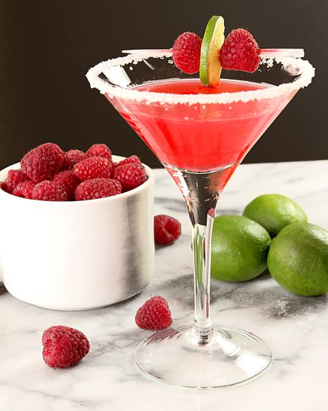 Raspberry Daiquiri | Creative Culinary | A Denver, Colorado Food and Cocktail Blog Raspberry Daiquiri, Summer Refreshers, Daiquiri Recipe, Daiquiri Cocktail, Special Drinks, Blue Drinks, Party Things, Beverage Recipes, Best Cocktail Recipes