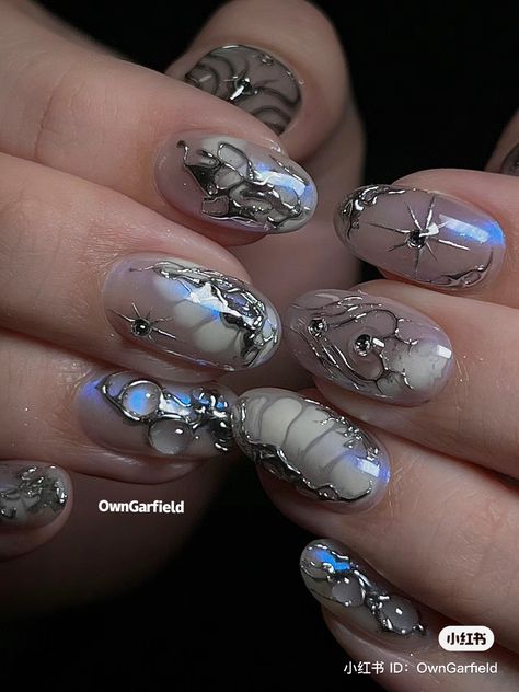 Nail Chain Art, Short Cyberpunk Nails, Cyberpunk Aesthetic Nails, Gothic Aura Nails, Black And Silver Aura Nails, Goth Core Nails, The Baddest, Punk Nails, Goth Nails