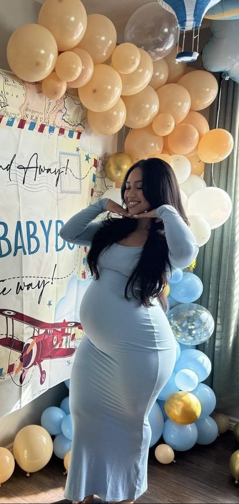 Pregnancy Bump Aesthetic, 9 Month Pregnant Belly, Fit Pregnant Women, Pregnant Latina, 9 Months Pregnant Belly, Maternity Pictures Outfits, Pregnant Baddie, Gender Reveal Outfit For Mom, Pregnancy Fits