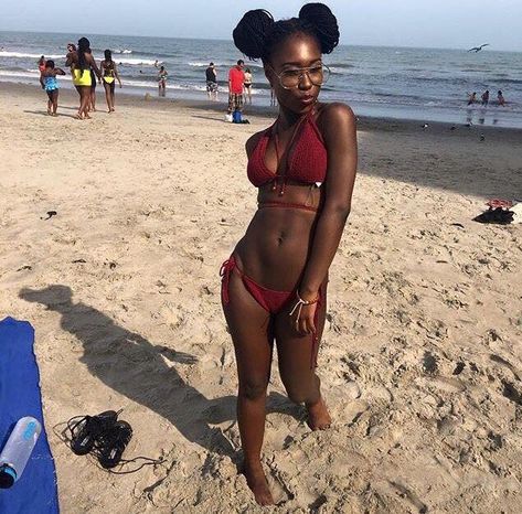 Glow baby girl Beach Captions, Dark Skin Beauty, Dark Skin Women, Tips Tricks, Black Is Beautiful, Black People, Bathing Suits, A Woman, The Beach