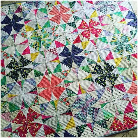 A Whole Lotta Chic Country Love!! – Sew Kind of Wonderful Snowball Quilt Block, Flowering Snowball Quilts, Winding Ways Quilt, Snowball Quilts, History Of Quilting, Sew Kind Of Wonderful, Country Love, Popular Patterns, Chic Pattern