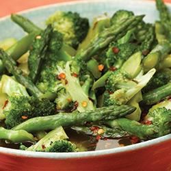 Hot 'n Sweet Broccoli and Asparagus Allrecipes.com Asparagus And Broccoli, Sweet Broccoli, Asparagus Recipes, Honey And Soy Sauce, Veggie Delight, Delicious Vegetables, Honey Recipes, Veggie Side Dishes, Broccoli Recipes