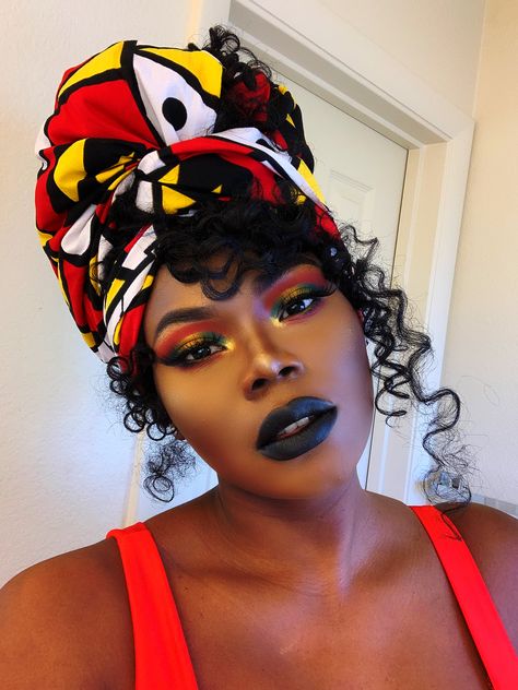 Juneteenth makeup, red green and yellow eye makeup. Head wrap makeup Juneteenth Makeup Looks, African Makeup, Yellow Eye Makeup, Fashion Agency, Yellow Makeup, Yellow Eyeshadow, Red Makeup, Holiday Glam, Green Makeup