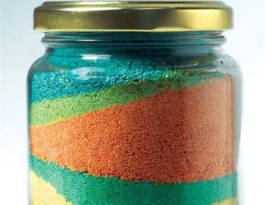 Craft: Coloured Sand Jars - Mornington Peninsula Kids Colored Sand Crafts, Colored Sand Art, Crafts To Do When Your Bored, Bored Jar, Kid Friendly Crafts, Kids Sand, Sand Crafts, Baby Food Jars, Colored Sand