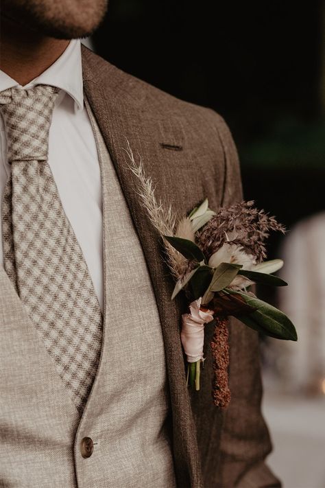 Brown Wedding Colors Groomsmen, Brown Wedding Tuxedo Grooms, September Wedding Suits Men, November Groomsmen Attire, Autumn Suits Wedding Ideas, Chocolate Groomsmen Suits, Suits To Match Emerald Green Dress, Rustic Groom Suit, Wedding Suits Men Brown