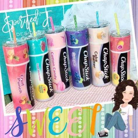 Diy Tumblr Cups, Drinking Tumbler Ideas, Tumblr Ideas Cups Funny, Glitter Cup Ideas, Tumblr Resin Cups, Cups With Vinyl Tumblers Starbucks, 90s Tumbler Ideas, Chapstick Tumbler, Sublimation Tumbler Ideas