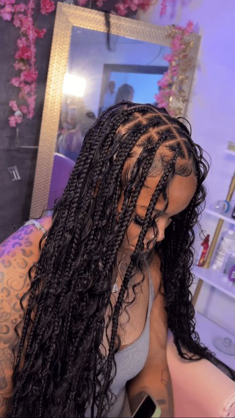 80 Trendy Boho Knotless Braids Hairstyles & How To Style Ideas - Black Beauty Bombshells Bck 2 School Hairstyles Braids, Black Hair Inspo Hairstyles, Boho Knotless Ponytail, Boho Knotless With Bow, Bohoieam Braids, Medium Sized Boho Knotless Braids, Boho Braids With Edges, Boho Medium Braids, Boho Brown Hair