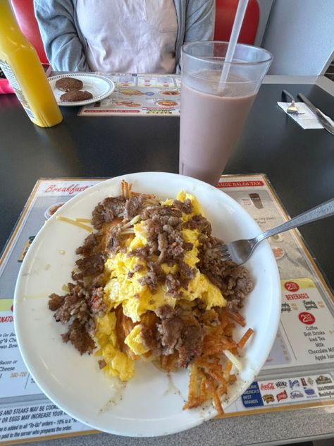 Waffle Bowls Ideas, Cheesecake Waffle Bowl, Banana Pudding Waffle Bowl, Waffle House Breakfast Bowl, Yogurt Parfait Waffle Bowl, Waffle House, Chocolate Milk, First Time, Waffles