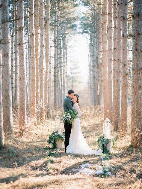 Wedding Anniversary Photoshoot Ideas, First Anniversary Pictures, Anniversary Photoshoot Ideas, Wedding Anniversary Photoshoot, Wedding Anniversary Pictures, Anniversary Photo Shoot, Anniversary Shoot, Wedding Anniversary Photos, Anniversary Pictures