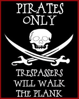 Pirate flag printable - maybe for the front door? Pirate Decorations, Pirate Flags, Pirate Classroom, Pirate Stuff, Walk The Plank, Pirate Wedding, Flag Printable, Pirate Decor, Pirates Life