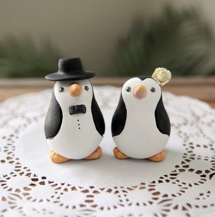 Penguin Cake Toppers, Penguin Wedding, Bird Cake Toppers, Penguin Cakes, Bird Cakes, Feather Headpiece, Wedding Topper, Flower Headpiece, Fimo Clay